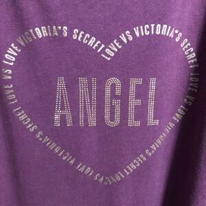 Woman’s Victoria Secret Night Shirt 💤😴